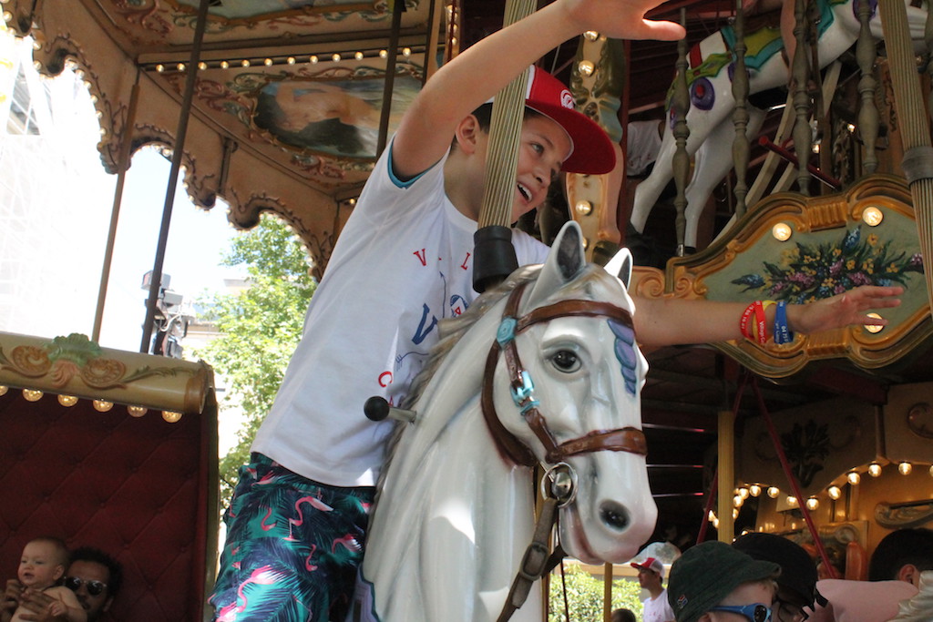 Village Camps International Summer Camp Ard&egrave;che, France 2019-07-26 https://www.villagecamps.com/journals_admin/images/2229-4854-Avignon26 copy.jpg